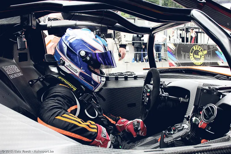 Jamie Vandenbalck — In de cockpit